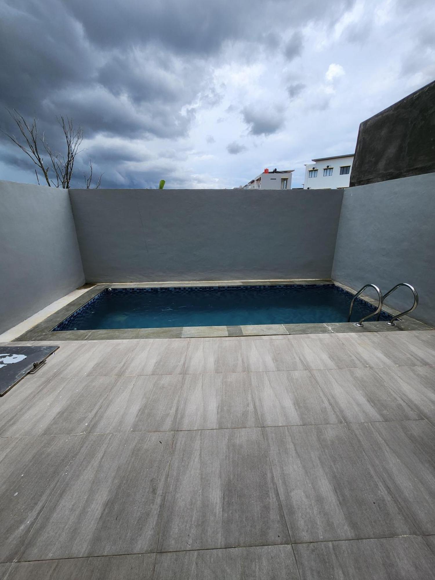 The Icon Central Batam 3 Bedroom Home Villa With Private Pool Экстерьер фото